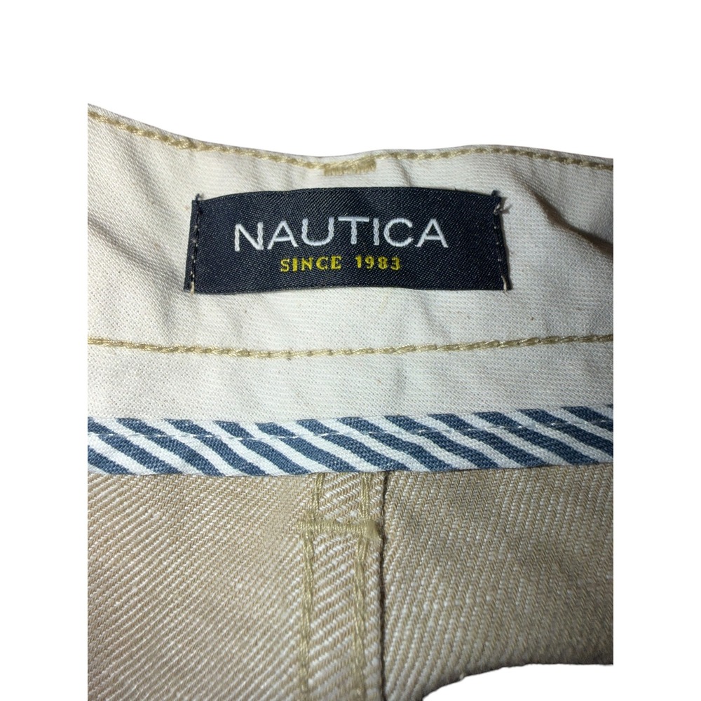Nautica Mens NWOT Khaki Cotton Shorts Size 38 Flat Front 9 Inseam - Picture 3 of 5